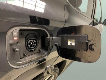 Hyundai Tucson 1.6 h T-GDi 13.8kWh Premium Plug-in 4WD (265 ps) - HEATED SEATS