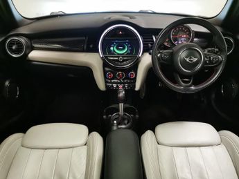 Mini Hatch 2.0 Cooper S (192 ps) - PAN ROOF - 18IN ALLOYS - LED