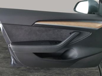 Tesla Model 3 (Dual Motor) Long Range 4WDE (346 ps) - PARK ASSIST - LED - HEAT