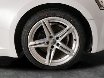 Audi A5 1.4 TFSI S line Coupe S Tronic (150 ps) - ELECTRIC SEATS - WIFI 