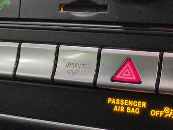 Mercedes-Benz GLA 1.6 GLA180 GPF Urban Edition 7G-DCT (122 ps) - COMFORT PACK - KE