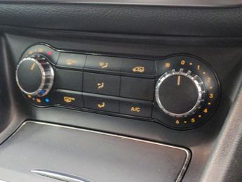 Mercedes-Benz GLA 1.6 GLA180 GPF Urban Edition 7G-DCT (122 ps) - COMFORT PACK - KE