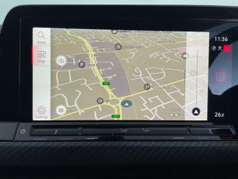 Volkswagen Golf 2.0 TDI R-Line DSG (150 ps) - BLUETOOTH - PARK SENSORS