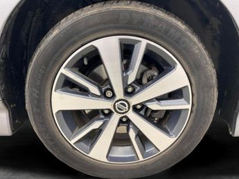 Nissan Leaf 40kWh Acenta (150 ps) - INTELLIGENT LANE INTERVENTION - CRUISE -