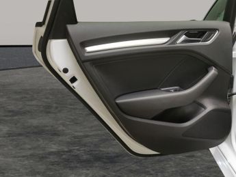 Audi A3 2.0 TDI S line S Tronic quattro (184 ps) - DRIVING MODES - PADDL