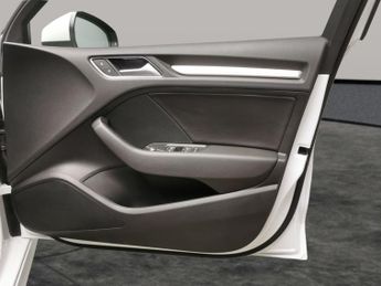 Audi A3 2.0 TDI S line S Tronic quattro (184 ps) - DRIVING MODES - PADDL