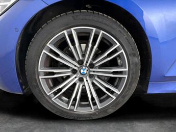 BMW 3 Series 2.0 320i M Sport (184 ps) - CARPLAY - PARK ASSIST - LED