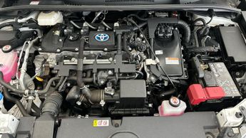 Toyota Corolla 1.8 VVT-h GPF Design CVT (122 ps) - HEATED SEATS - LANE DEPARTUR