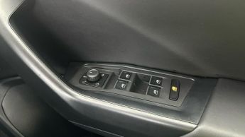 Volkswagen T-Roc 1.5 TSI GPF EVO R-Line DSG (150 ps) - BLUETOOTH - 20IN ALLOYS