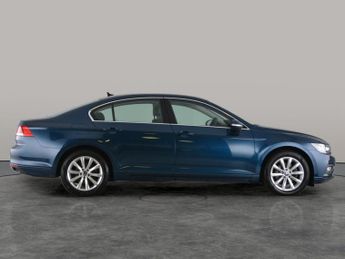 Volkswagen Passat 2.0 TDI SE Nav DSG (122 ps) - AIR CON - USB AUDIO - AUTO HEADLIG