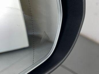 Mercedes-Benz EQC EQC 400 80kWh AMG Line 4MATIC (408 ps) - LED - REVERSE CAM - NAV