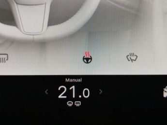 Tesla Model Y (Dual Motor) Long Range 4WDE (384 bhp) - HEATED STEERING