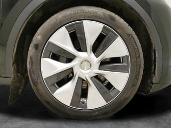 Tesla Model Y (Dual Motor) Long Range 4WDE (384 bhp) - HEATED STEERING