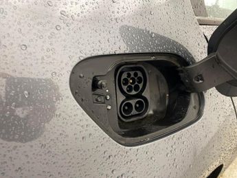 Volkswagen E-golf 35.8kWh e-Golf (136 ps) - CLIMATE CONTROL - DAB - USB AUDIO