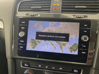 Volkswagen E-golf 35.8kWh e-Golf (136 ps) - CLIMATE CONTROL - DAB - USB AUDIO