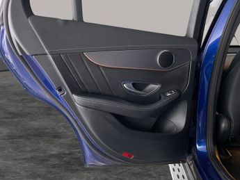 Mercedes-Benz EQC EQC 400 80kWh AMG Line 4MATIC (408 ps) - LED - REVERSE CAM - NAV