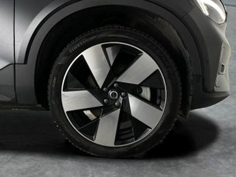 Volvo XC40 Recharge 69kWh Ultimate RWD (238 ps) - CARPLAY - HK AUDIO