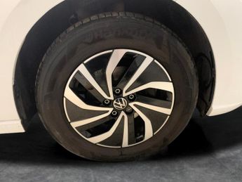 Volkswagen Polo 1.0 TSI Life DSG (95 ps) - PADDLE SHIFT - AIR CON - DAB