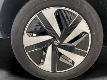 MG MG ZS 72.6kWh SE Long Range (156 ps) - LANE DEPARTURE  - BLUETOOTH