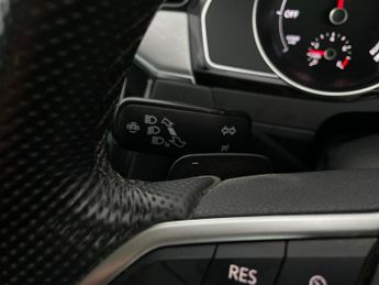 Volkswagen Passat 1.4 TSI 13kWh GTE Plug-in DSG (218 ps) - ADAPT CRUISE - NAV - CA