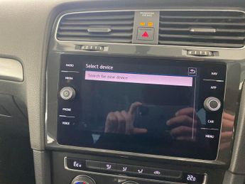 Volkswagen E-golf 35.8kWh e-Golf (136 ps) - CLIMATE CONTROL - DAB - USB AUDIO