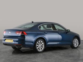 Volkswagen Passat 2.0 TDI SE Nav DSG (122 ps) - AIR CON - USB AUDIO - AUTO HEADLIG