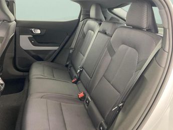 Polestar Polestar 2 Single Motor 69kWh Standard Range Fastback FWD (231 ps) - LANE D