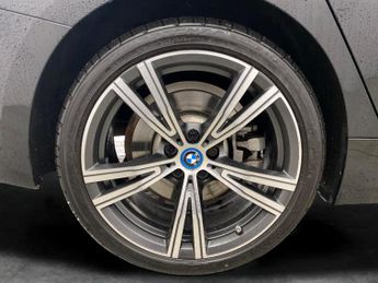 BMW 3 Series 2.0 330e 12kWh Sport Pro Plug-in (292 ps) - LEATHER - ADAPTIVE L