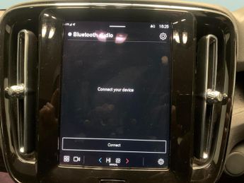 Volvo C40 Recharge 69kWh Core (231 ps) - LANE DEPARTURE  - 19IN ALLOYS - B