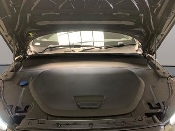 Volvo C40 Recharge 69kWh Core (231 ps) - LANE DEPARTURE  - 19IN ALLOYS - B