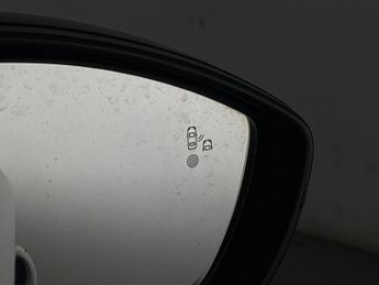 Peugeot E-208 50kWh GT (136 ps) - BLIND SPOT ASSIST - WIFI - LANE DEPARTURE