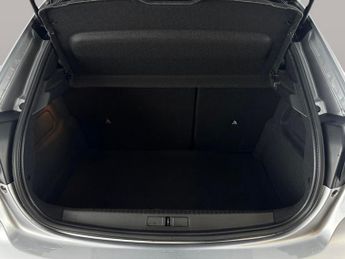 Peugeot E-208 50kWh GT (136 ps) - BLIND SPOT ASSIST - WIFI - LANE DEPARTURE