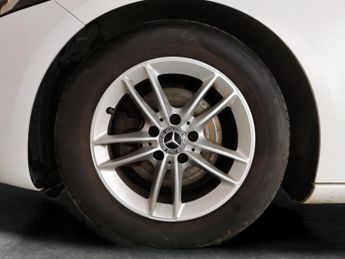 Mercedes-Benz A Class 1.5 A180d SE 7G-DCT (116 ps) - ACTIVE LANE KEEPING ASSIST - KEYL