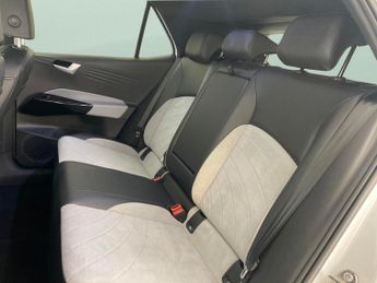 Volkswagen ID.3 Pro 58kWh Family (145 ps) - COMFORT PACK - BLUETOOTH - PARK SENS