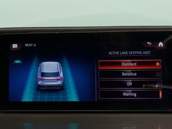 Mercedes-Benz EQC EQC 400 80kWh AMG Line (Premium) 4MATIC (408 ps) - REVERSE CAM -