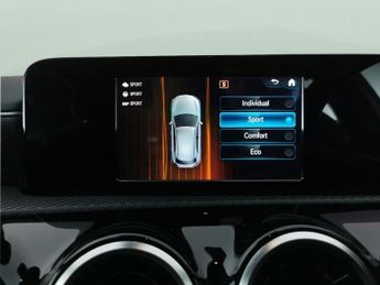 Mercedes-Benz A Class 1.5 A180d SE 7G-DCT (116 ps) - ACTIVE LANE KEEPING ASSIST - KEYL