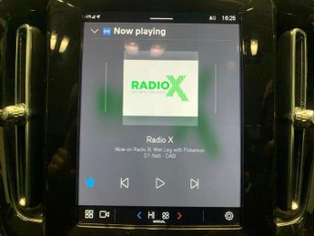 Volvo C40 Recharge 69kWh Core (231 ps) - LANE DEPARTURE  - 19IN ALLOYS - B