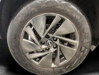 Nissan Qashqai 1.3 DIG-T MHEV Acenta Premium XTRON (158 ps) - LANE DEPARTURE  -