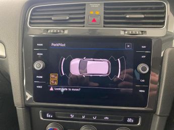 Volkswagen E-golf 35.8kWh e-Golf (136 ps) - CLIMATE CONTROL - DAB - USB AUDIO