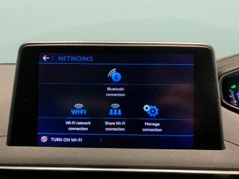 Peugeot 3008 1.2 PureTech GPF Allure EAT (130 ps) - NAV - BLIND SPOT ASSIST