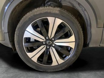 Volvo C40 Recharge 69kWh Core (231 ps) - LANE DEPARTURE  - 19IN ALLOYS - B