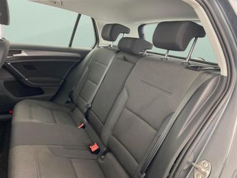 Volkswagen E-golf 35.8kWh e-Golf (136 ps) - CLIMATE CONTROL - DAB - USB AUDIO