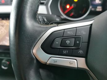 Volkswagen Passat 2.0 TDI SE Nav DSG (122 ps) - AIR CON - USB AUDIO - AUTO HEADLIG