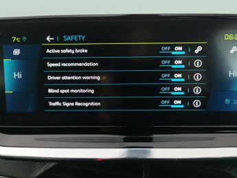 Peugeot E-2008 50kWh GT Premium (136 ps) - KEYLESS ENTRY - LED - REVERSE CAM