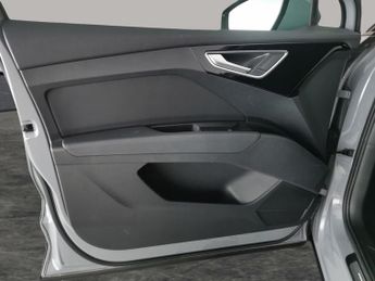 Audi Q4 E-tron 35 S line 55kWh (170 ps) - CARPLAY - LED - REVERSE CAM