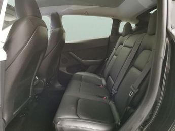 Tesla Model Y (Dual Motor) Long Range 4WDE (384 bhp) - HEATED STEERING