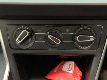 Volkswagen Polo 1.0 TSI Life DSG (95 ps) - PADDLE SHIFT - AIR CON - DAB