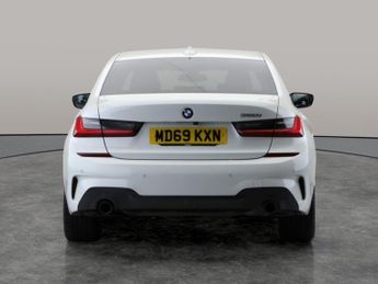 BMW 3 Series 2.0 320i M Sport (184 ps) - PERFORMANCE CONTROL - VARIABLE SPORT