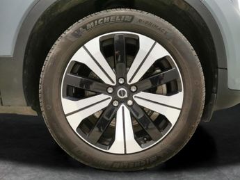 Volvo C40 Twin Recharge 78kWh Plus AWD (408 ps) - KEYLESS ENTRY - PARK ASS
