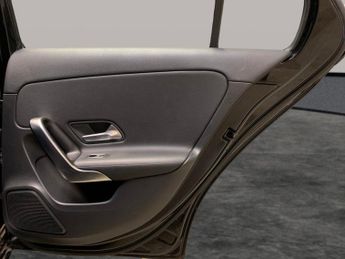 Mercedes-Benz A Class 1.5 A180d Sport 7G-DCT (116 ps) - HEATED LEATHER - COMFORT PACK